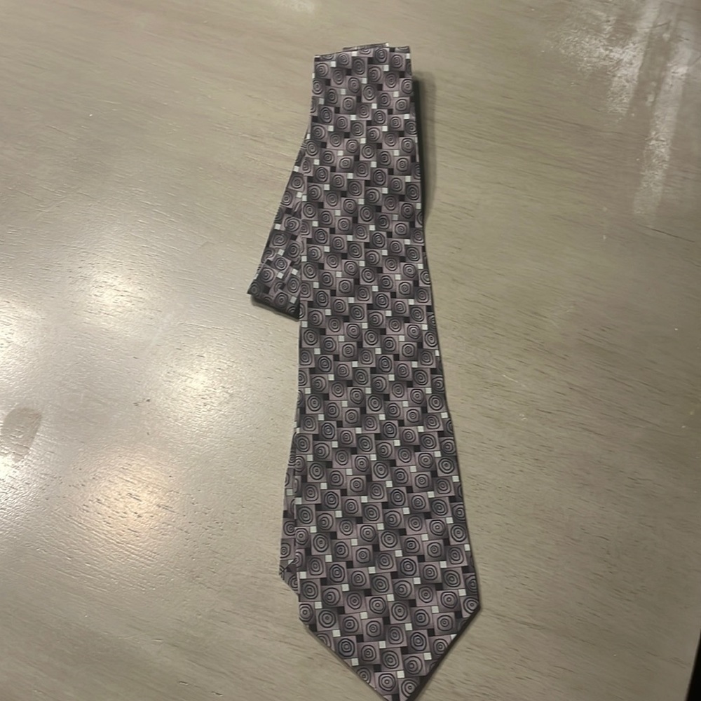 J Garcia tie